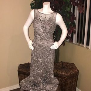 Elegant full length even. gown w/ sheer scarf.